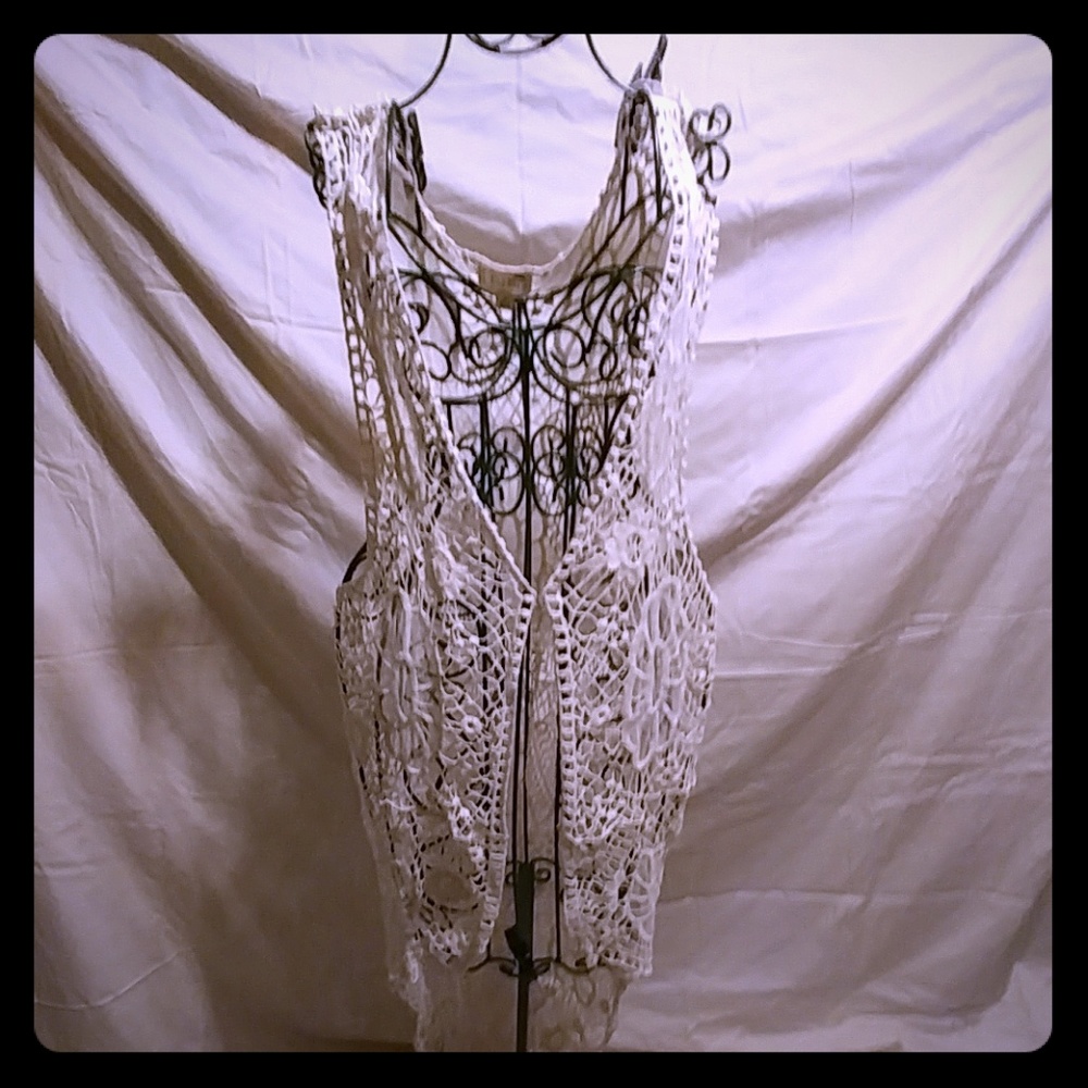 Crochet high/low vest